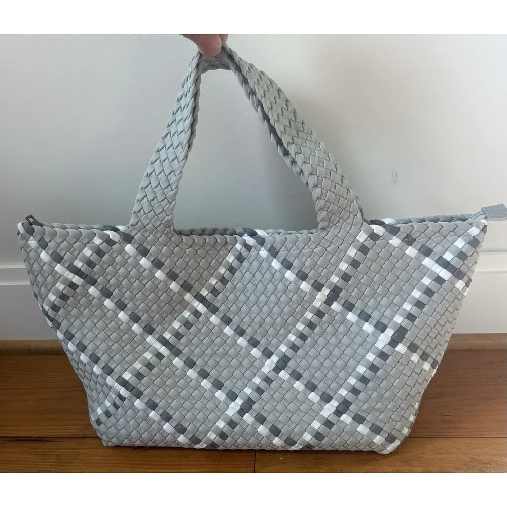 Haute Shore Neoprene Woven Shopper Tote Zip Top Shoulder Bag Gray White - Picture 2 of 16